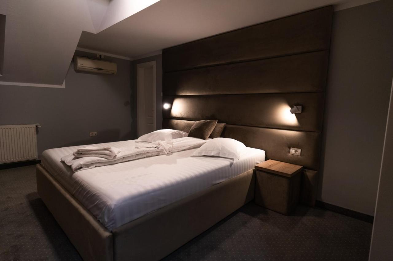 Camere De Inchiriat Elisei Тимишоара Экстерьер фото